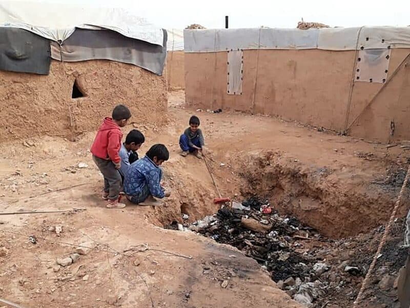 Cover Image for تؤكد سوريا إغلاق معسكر الصحراء في عهد الحرب الأهلية ، والرجوع إلى الوطن