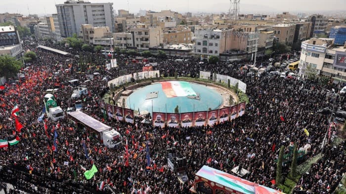 Cover Image for يقول رئيس الوكالة الدولية للطاقة النووية إن إيران يمكنها إعادة تثيرة اليورانيوم منذ شهور