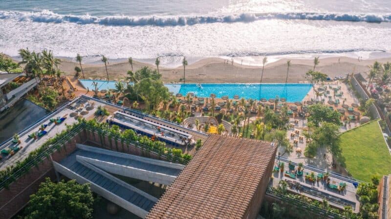 Cover Image for Eco-Luxury في Bali: هذا المنتجع الصفري هو الصفقة الحقيقية