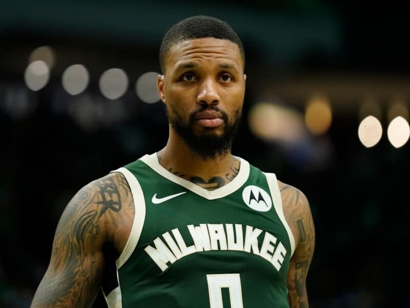 Cover Image for تقرير: باكز تفريغ NBA All-Star Lillard ، الحصول على الوكيل الحر تيرنر