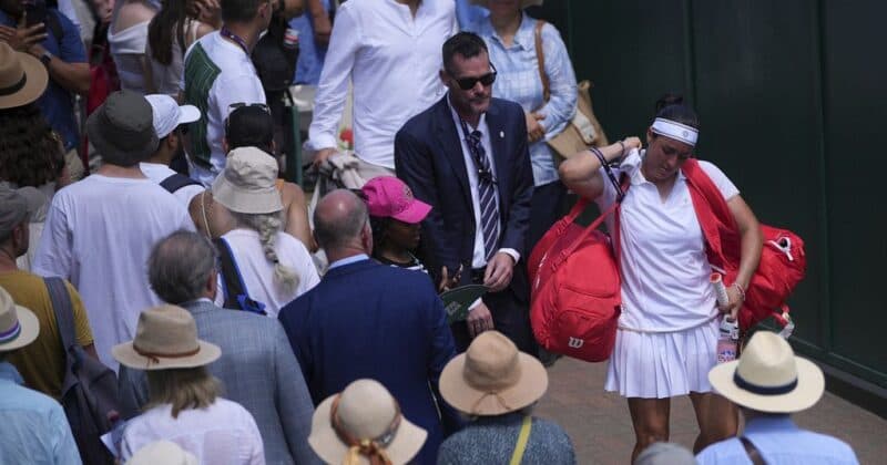 Cover Image for يتقاعد ons jabeur من افتتاح Wimbledon بسبب قضايا التنفس | أفريقيا