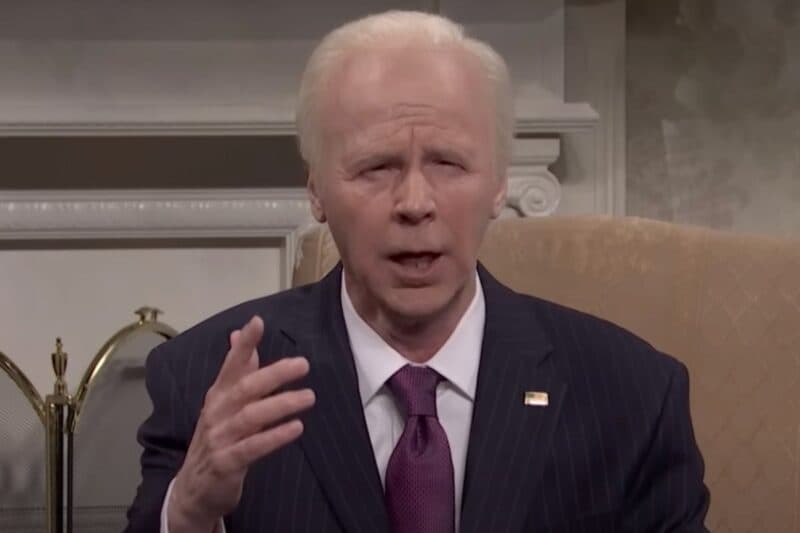 Cover Image for تقول دانا كارفي من SNL إنه كان &#8220;حساسًا&#8221; مع انطباع عن &#8220;Joe Biden&#8221; المعرض للخطر