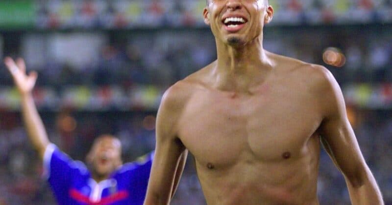 Cover Image for Il ya 25 Ans ، Trezeguet Marquait le لكن le بالإضافة إلى Du Football Football