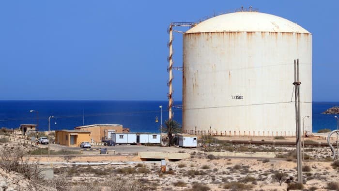 Cover Image for BP و Shell Sign Libya صفقات مع تسريع الشركات الكبرى بعد الحرب الأهلية