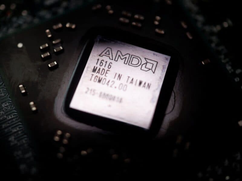 Cover Image for Nvidia ، AMD لدفع 15 ٪ من مبيعات رقائق الصين للحكومة الأمريكية