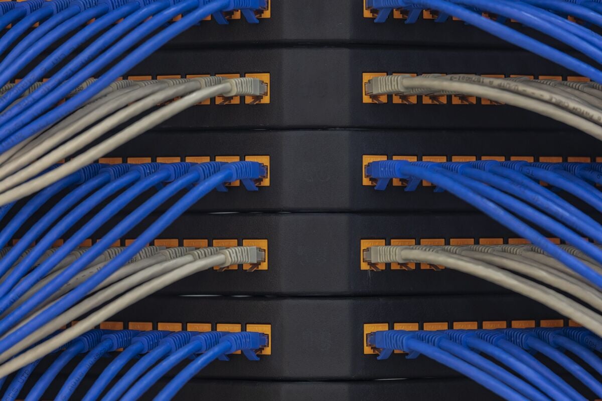 المنظمون الأمريكيون يمهدون الطريق لإدراج منتجات العملات الرقمية الفورية في الأسواق