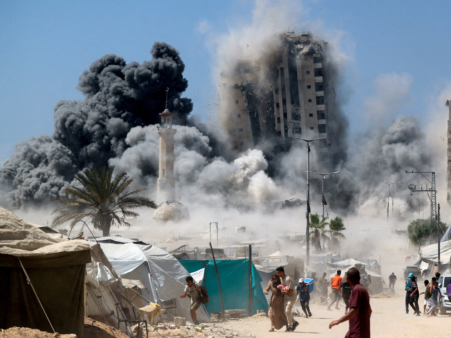 تصعيد الاجتياح البري الإسرائيلي لغزة وتحذيرات أخيرة لسكان المدينة