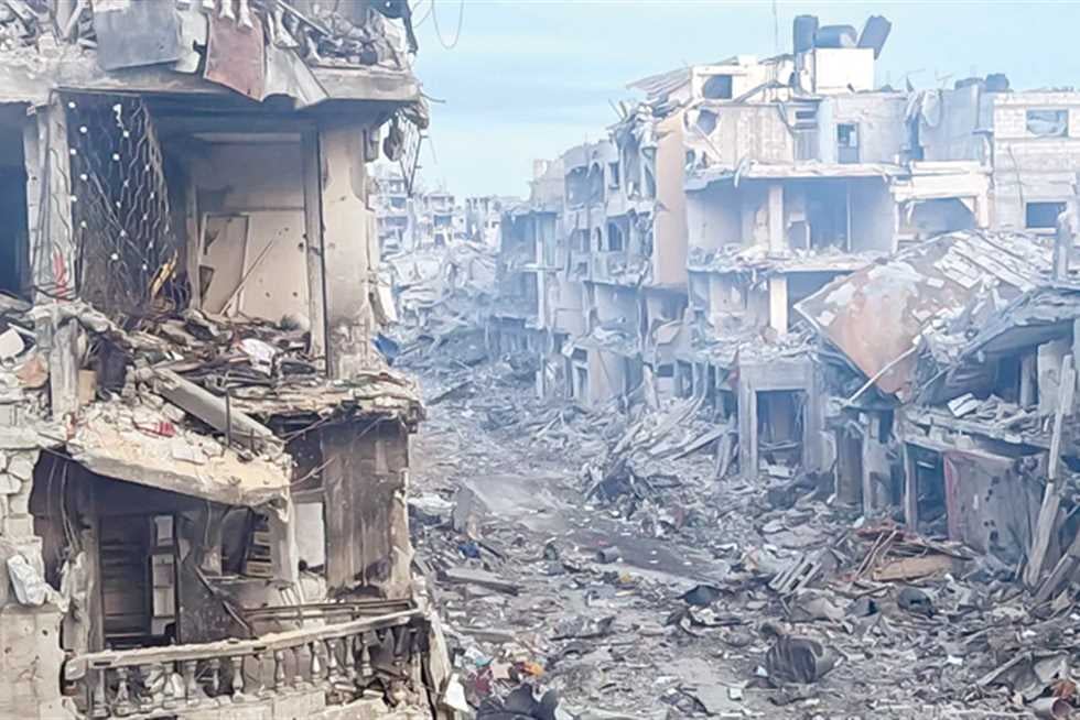 غزة بعد عامين من الحرب: كارثة إنسانية واقتصادية وتحديات إعادة الإعمار