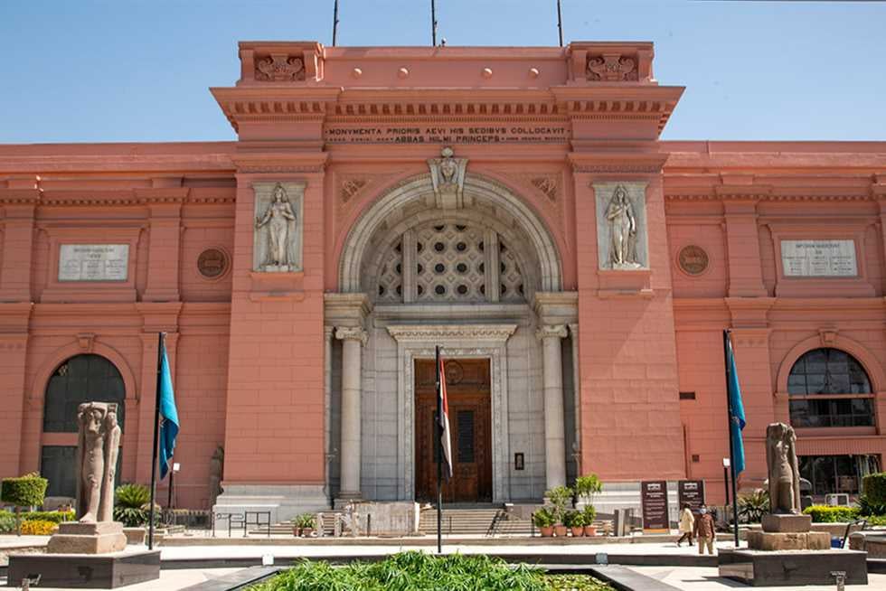 تاريخ المتاحف المصرية: من مرسوم محمد علي باشا إلى المتحف المصري الكبير