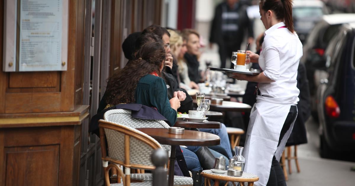 تعديل مقترح لضريبة القيمة المضافة يثير قلق قطاع المطاعم في فرنسا