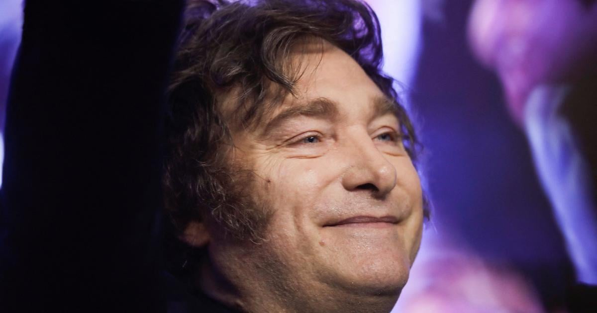 الرئيس الأرجنتيني خافيير ميلي يحقق فوزًا ساحقًا في الانتخابات التشريعية لتعزيز إصلاحاته