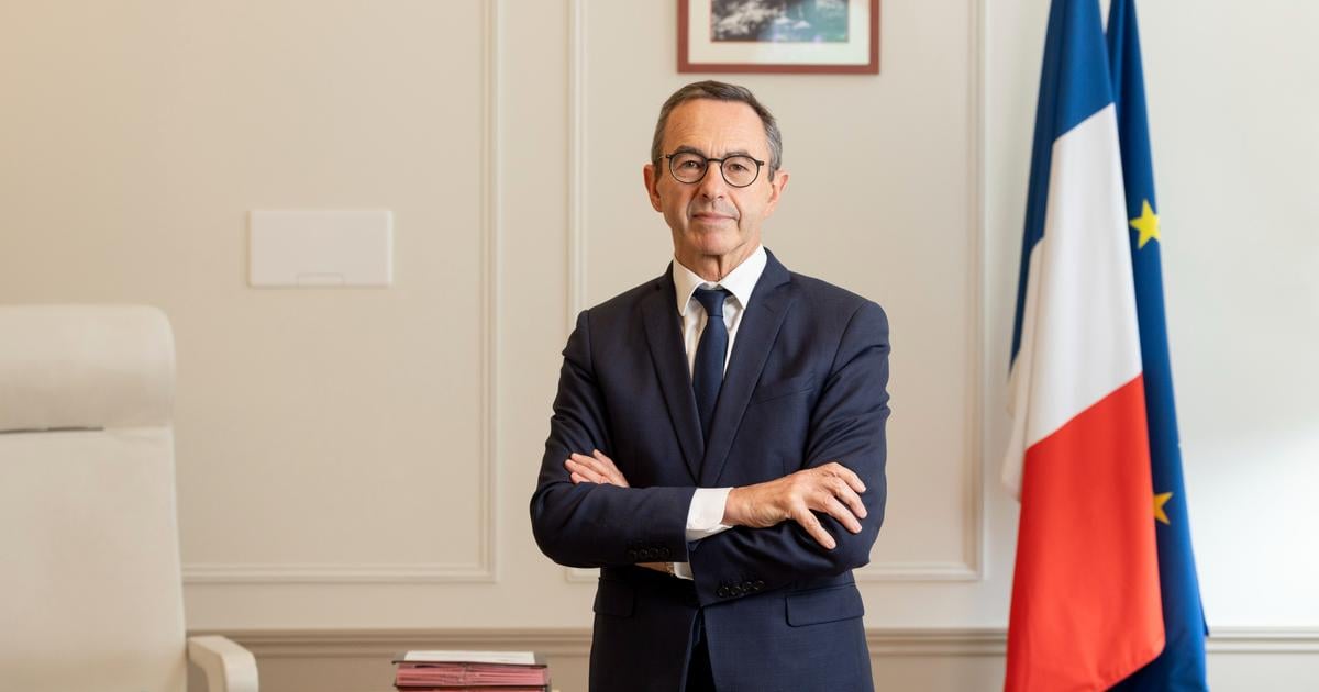 برونو ريتاليو لـلو فيغارو: مشروع الميزانية الحالي غير قابل للتصويت من اليمين والعودة للانتخابات حتمية