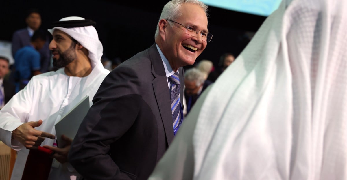 إكسون موبيل تقاضي كاليفورنيا بسبب قوانين الإفصاح عن انبعاثات الغازات الدفيئة والمخاطر المناخية