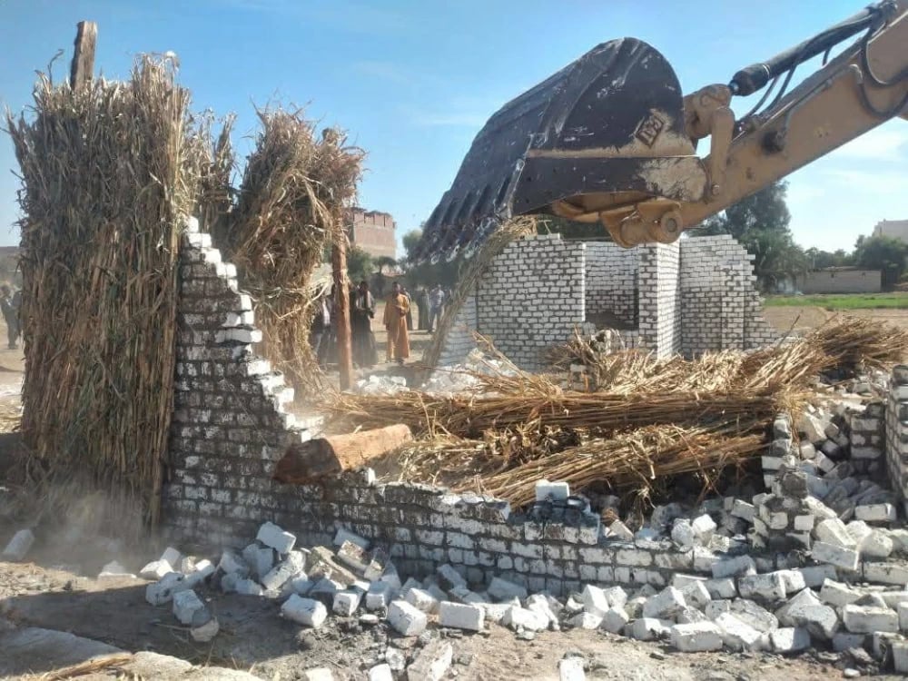 محافظ أسيوط يعلن استرداد 97 فدانًا و1008 متر مربع من أملاك الدولة بعد إزالة 24 تعديًا