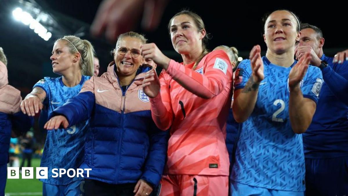 مدربة إنجلترا سارينا ويجمان: لم أكن لأتصرف بشكل مختلف رغم انتقادات ماري إيربس