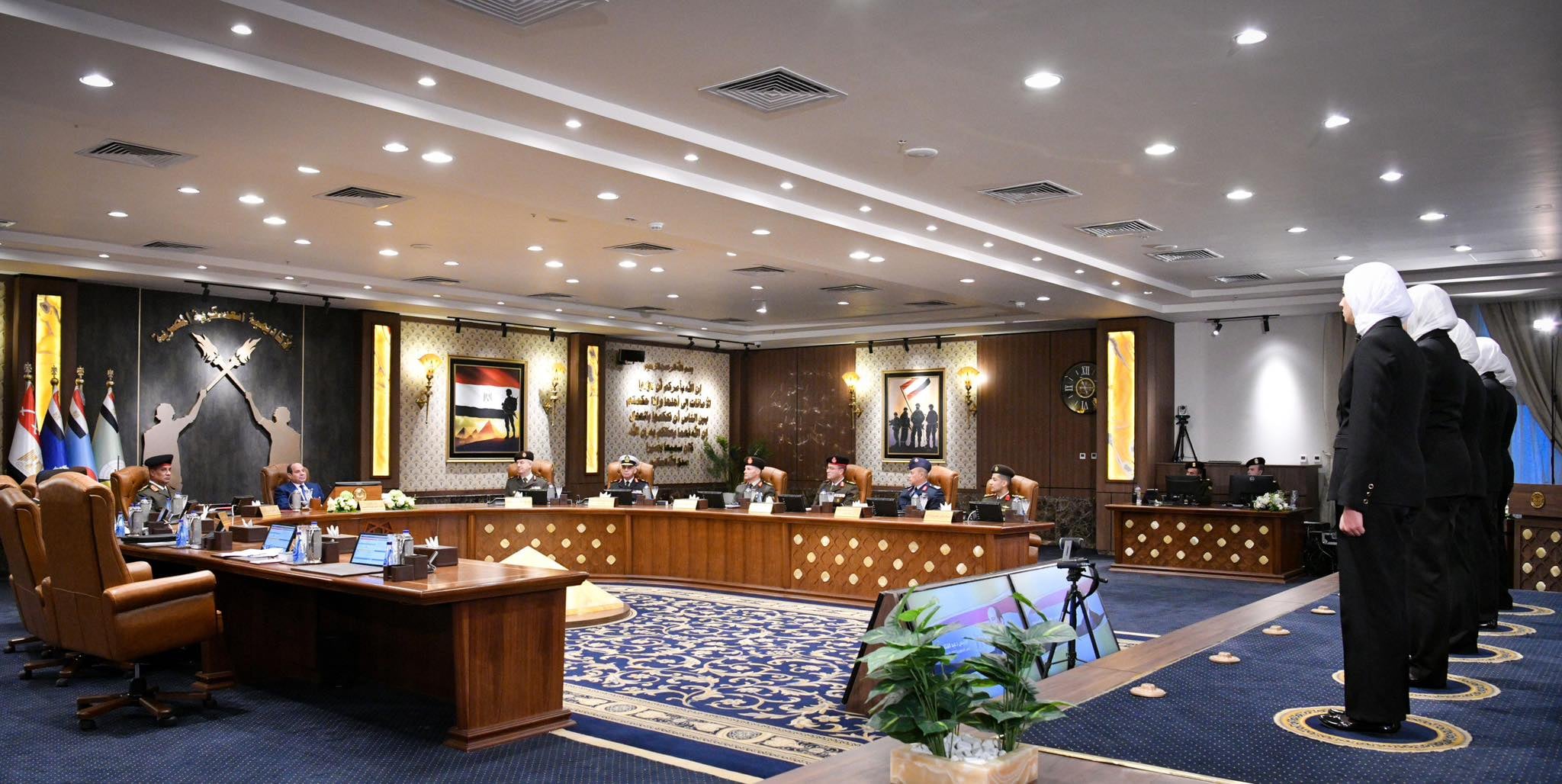 الرئيس السيسي يربط التقدم الوطني بتطبيق القانون ويؤكد دور المجتمع في التوعية