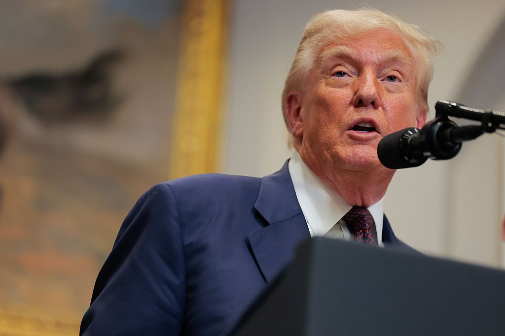 إدارة ترامب تستهدف تنظيم الذكاء الاصطناعي على مستوى الولايات وتدعو لمعيار فيدرالي موحد