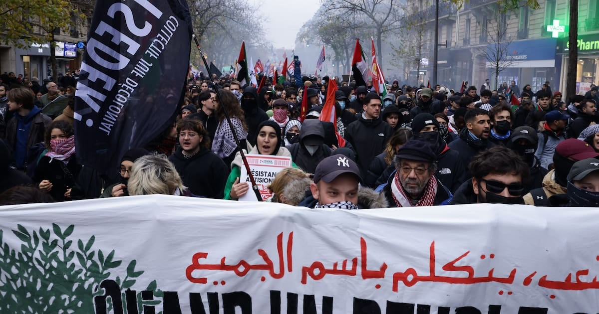 مظاهرة حاشدة في باريس لدعم غزة والمطالبة بوقف دائم لإطلاق النار