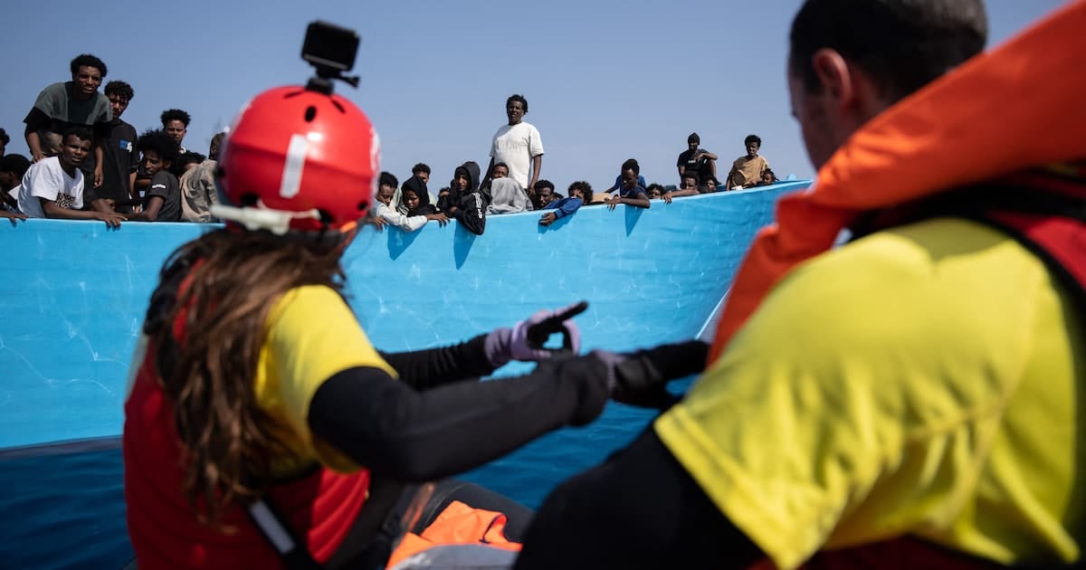 أمسية تضامنية في باريس لإنقاذ المهاجرين في المتوسط وتنديدًا بالأزمة الإنسانية المتفاقمة