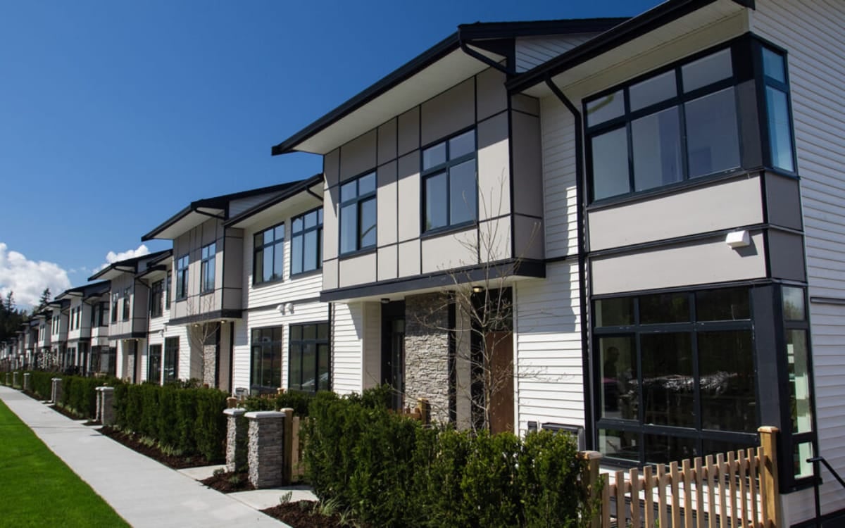 سوق الإيجارات في دبي: دليل شامل للمغتربين المصريين لفهم ديناميكيات السوق