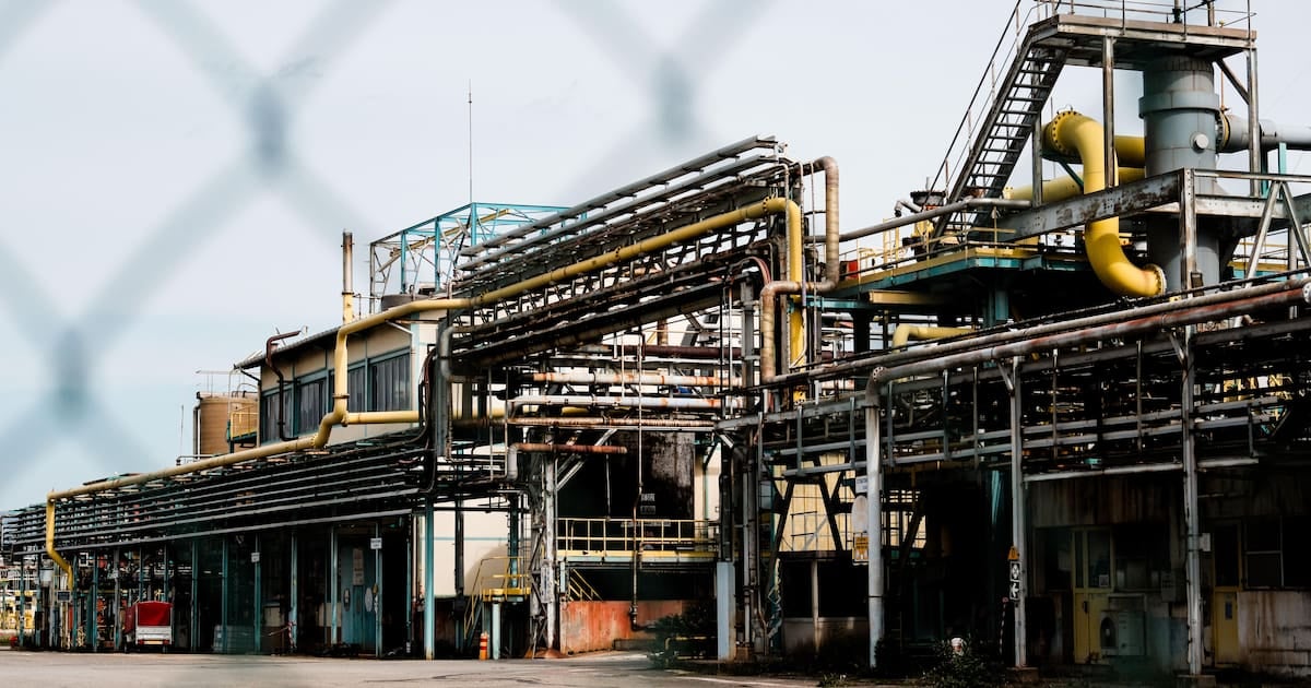 مشروع إنقاذ يبعث الأمل في موقع بون دو كلاي الكيميائي بعد الإفلاس