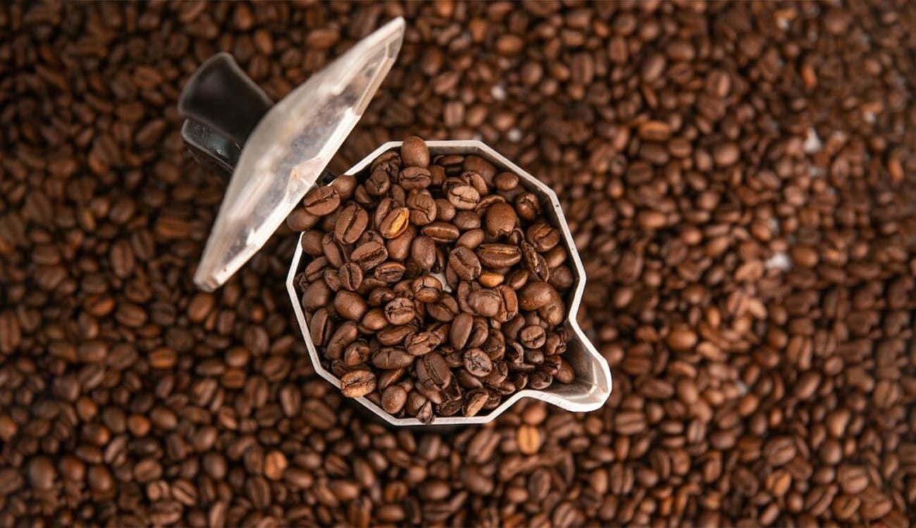 انخفاض أسعار القهوة عالميًا بعد إلغاء ترامب للرسوم الجمركية على الواردات البرازيلية