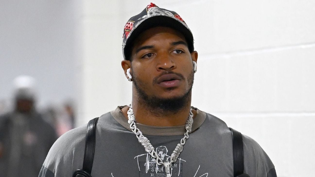 ستيفن إيه. سميث ينتقد عقوبة دوري كرة القدم الأمريكية بحق جا