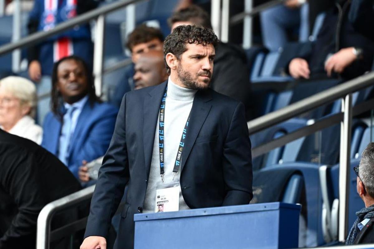 جان لويز ليك: مهندس التحول في نادي لانس وتحدي الميزانية