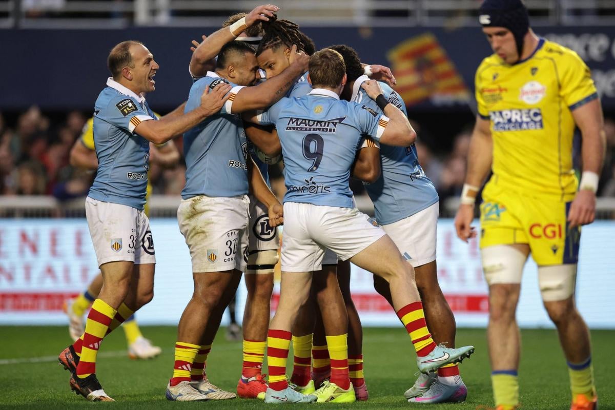 بيربينيان يحقق فوزه الأول في دوري توب 14 للرجبي رغم النقص العددي