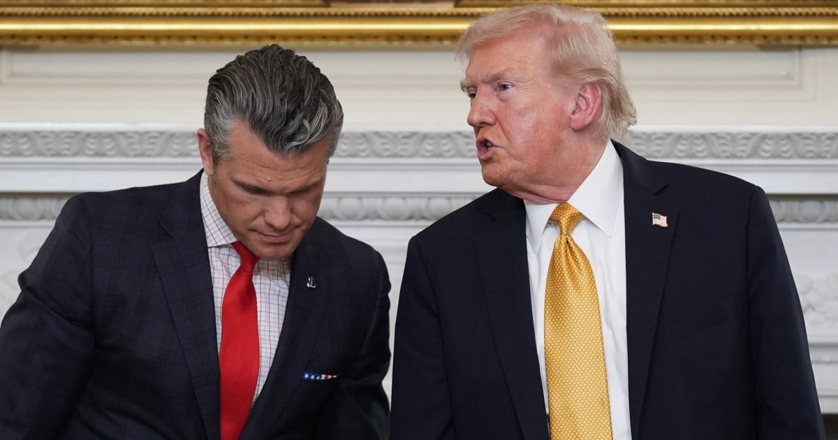 الولايات المتحدة تشن ضربات عسكرية في أمريكا اللاتينية: انتهاك للقانون الدولي وتآكل للضوابط