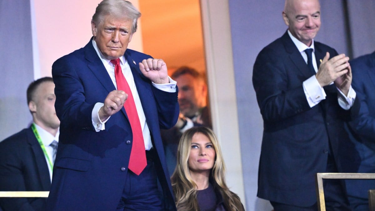 الفيفا تمنح ترامب جائزة السلام الافتتاحية وسط انتقادات حادة بشأن الحياد السياسي