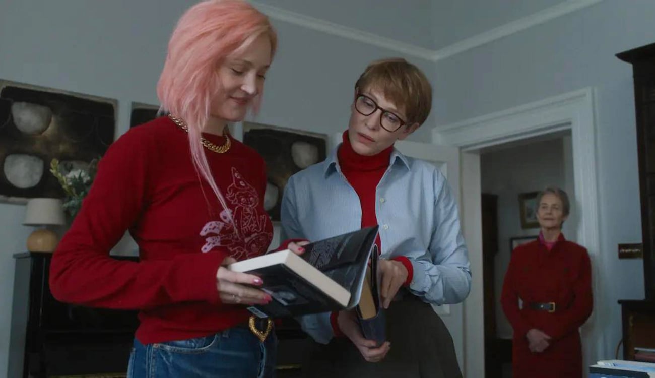 فيلم جيم جارموش أب، أم، أخت، أخ: استكشاف عميق للعلاقات الأسرية المتصدعة