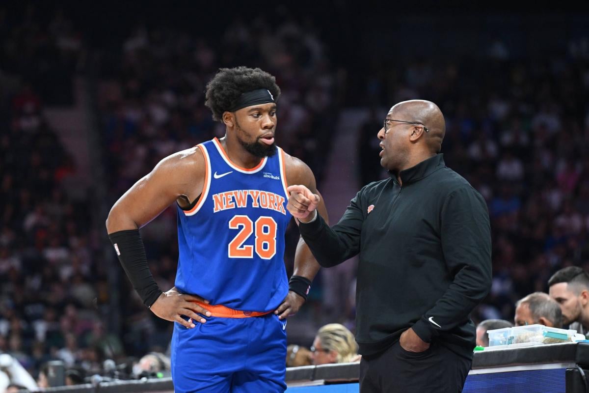 جيرشون يابوسيلي يعاني على دكة بدلاء نيكس ويبحث عن مخرج في الدوري الأمريكي للمحترفين