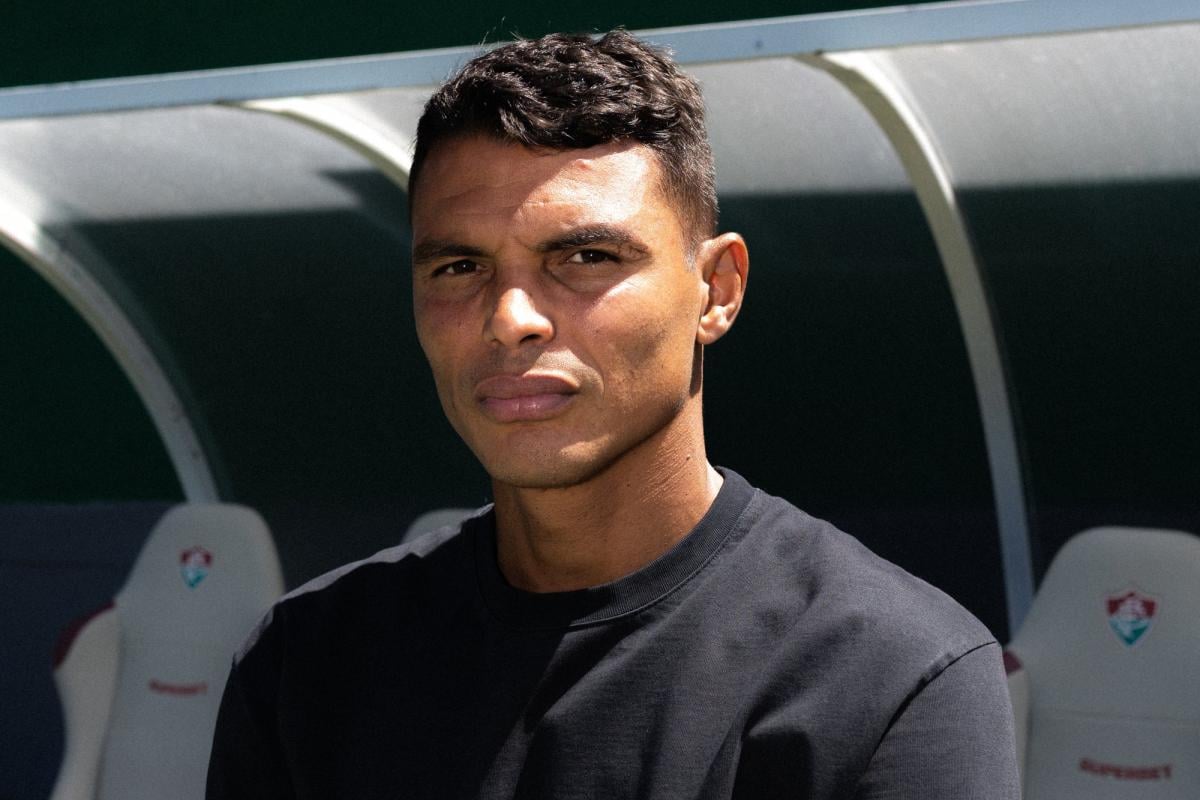 تياغو سيلفا يعود إلى أوروبا وينضم إلى بورتو بعقد حتى نهاية الموسم