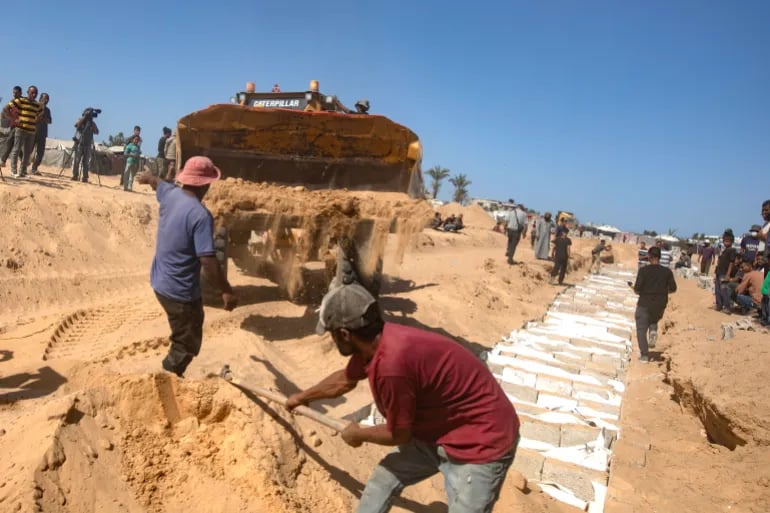 تطورات الوضع في غزة: حصيلة الضحايا، جهود الإغاثة، ومفاوضات وقف إطلاق النار