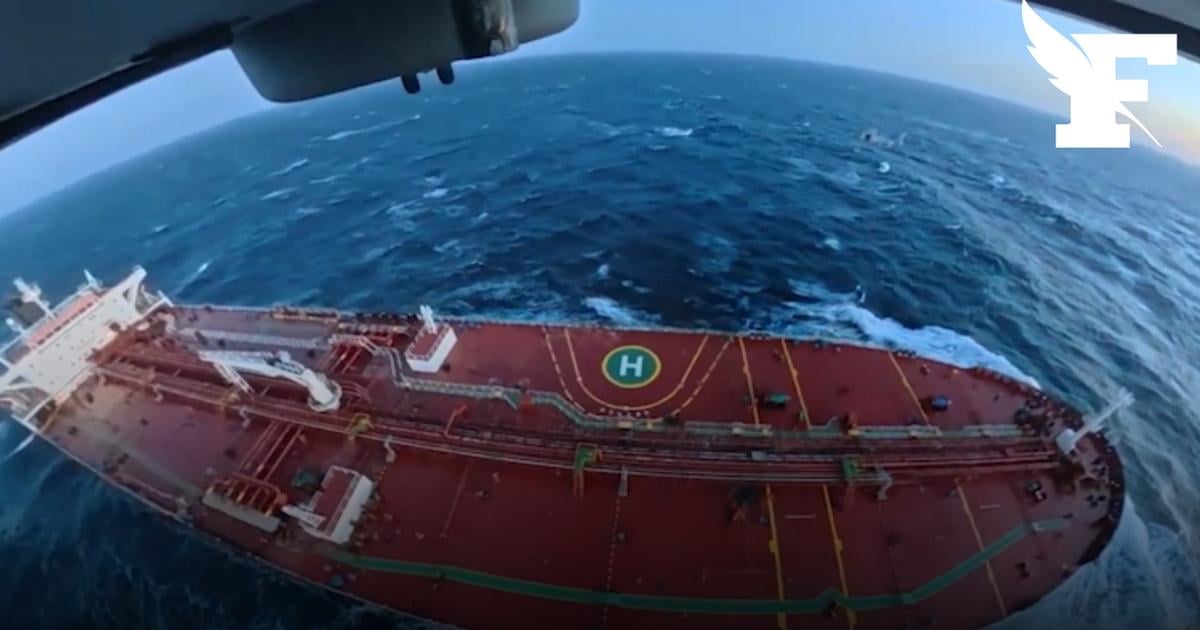 البحرية الفرنسية تعترض ناقلة نفط روسية مشتبه بها في بحر البوران