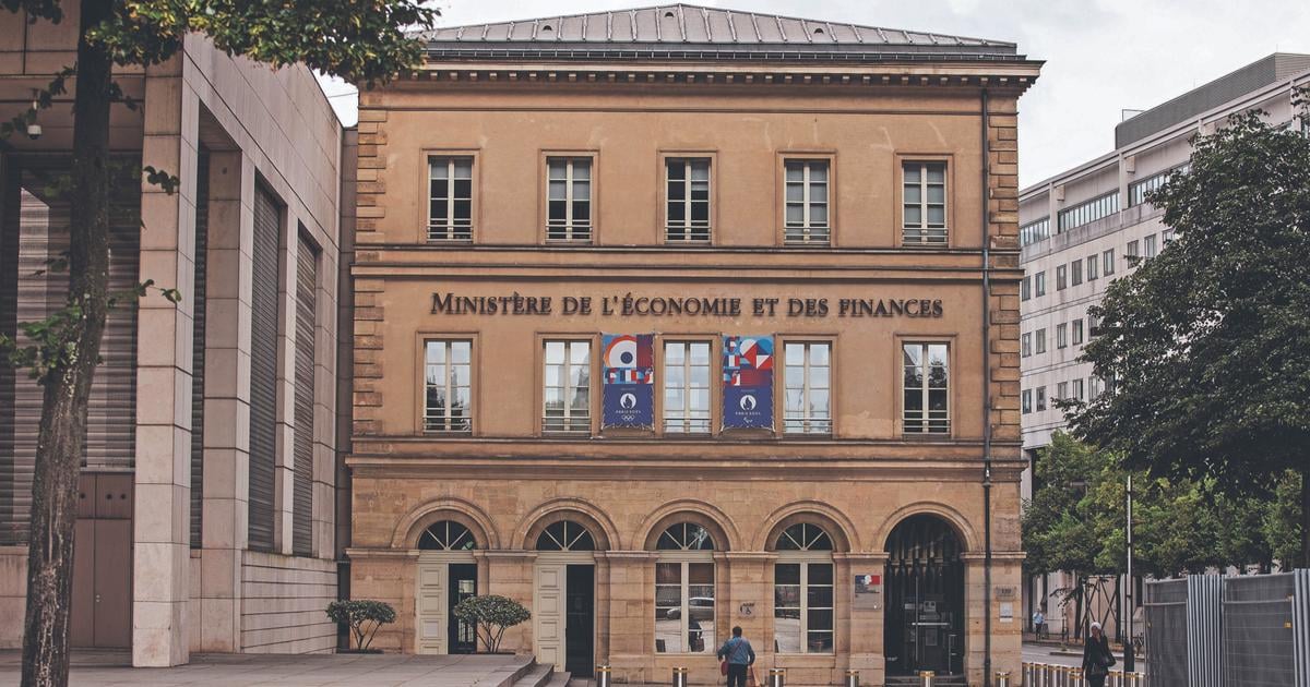 تحديات الموازنة الفرنسية: عجز عام 2026 يتجاوز 150 مليار يورو ويثير الجدل