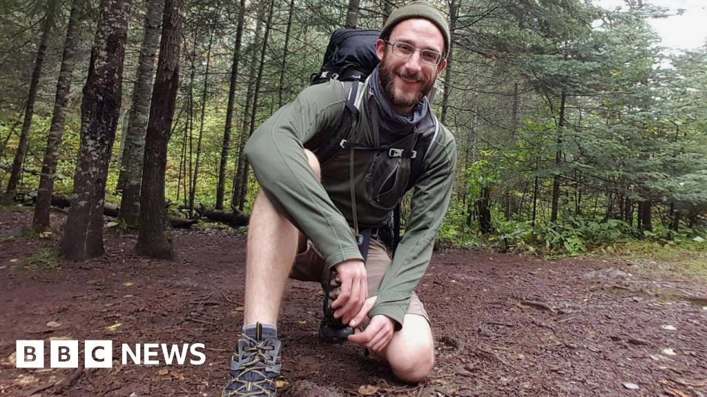 مقتل ممرض رعاية مركزة على يد عملاء فيدراليين في مينيابوليس يثير جدلاً واسعاً