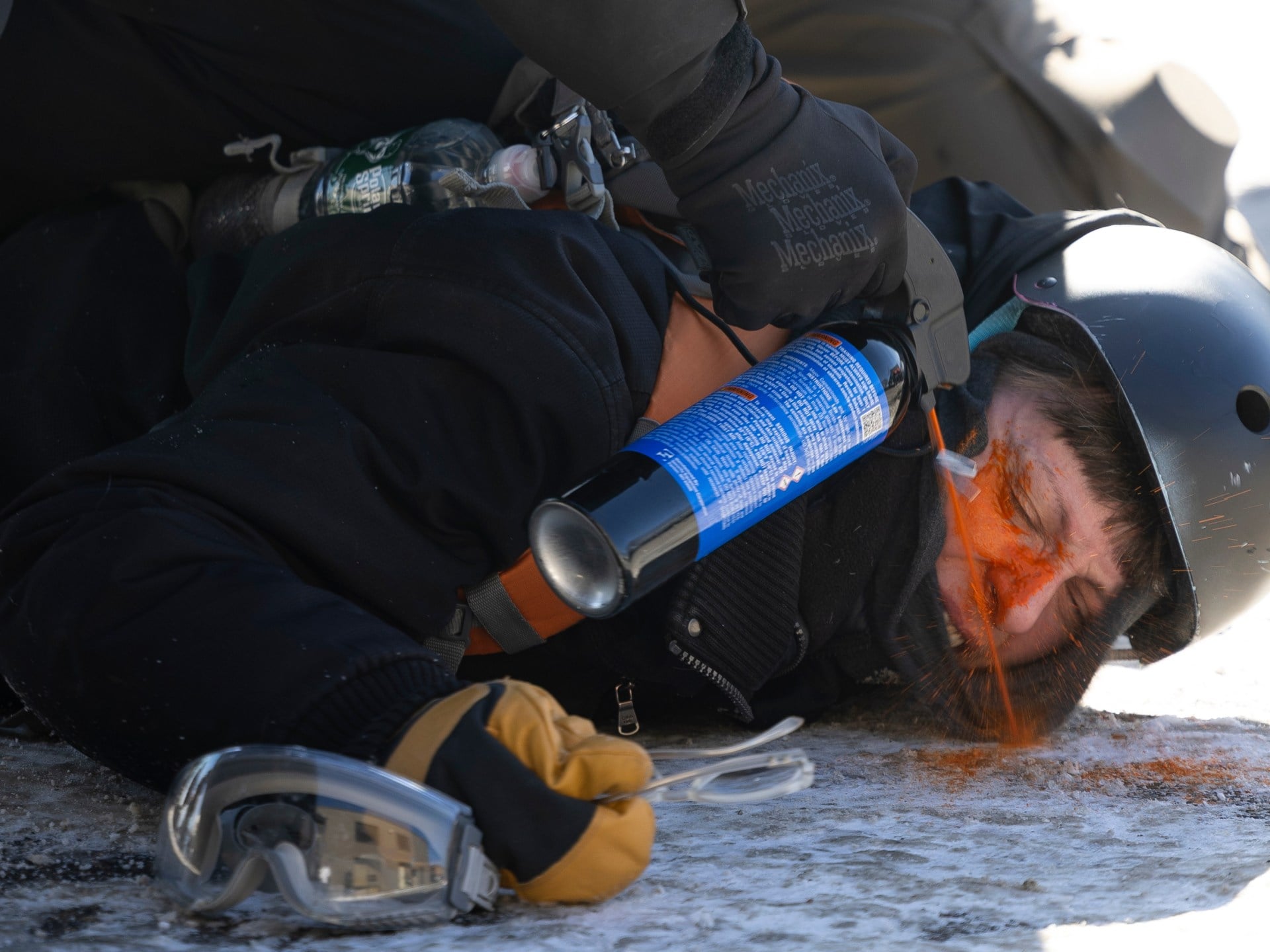 مقتل مواطن أمريكي برصاص عملاء فيدراليين في مينيابوليس يثير احتجاجات واسعة