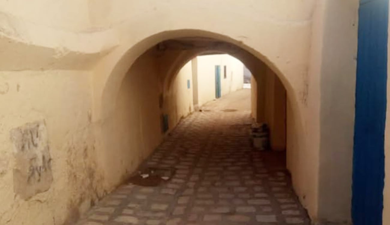 قفصة: أزقة وساحات المدينة العتيقة تتجدد وتثير تساؤلات حول المواد المستخدمة