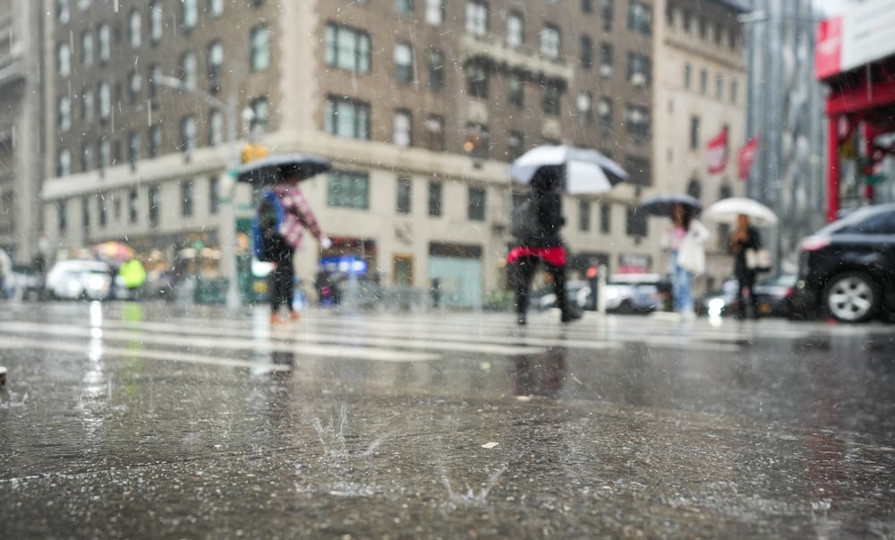 العاصفة جوزيف تضرب أوروبا الغربية: مخاطر وتوقعات للأيام القادمة