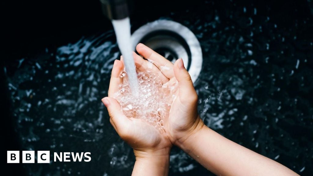 إصلاح شامل لقطاع المياه في إنجلترا وويلز: تفتيش مفاجئ وملصقات كفاءة إجبارية