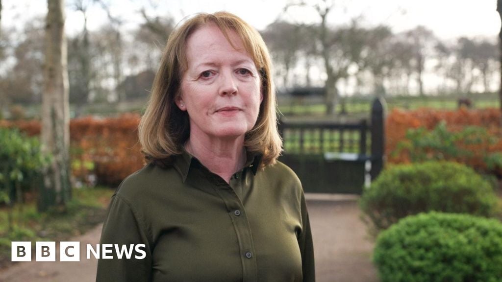 تعويض قياسي بقيمة 1.4 مليون جنيه إسترليني لرئيسة تنفيذية سابقة في هيئة الخدمات الصحية الوطنية بعد فصلها تعسفياً