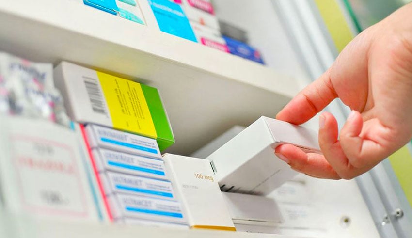 لجنة برلمانية تونسية تحقق في نقص الأدوية بالمستشفيات العمومية وتستمع لمسؤولي الصحة