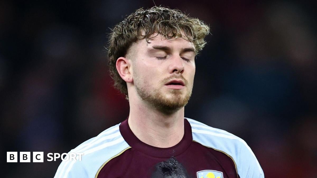 مستقبل هارفي إليوت الغامض: لاعب ليفربول المعار إلى أستون فيلا في مفترق طرق