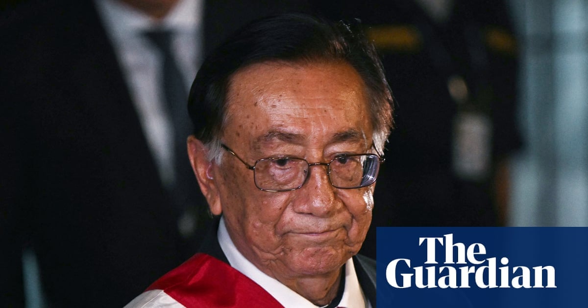 انتخاب خوسيه ماريا بالكاثار رئيسًا مؤقتًا لبيرو يثير الجدل بسبب مواقفه المثيرة للريبة