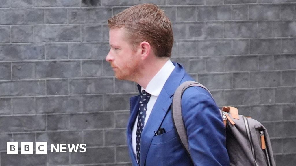 لماذا قد يشكل رحيل مورغان ماكسويني خطراً جسيماً على رئيس الوزراء ستارمر