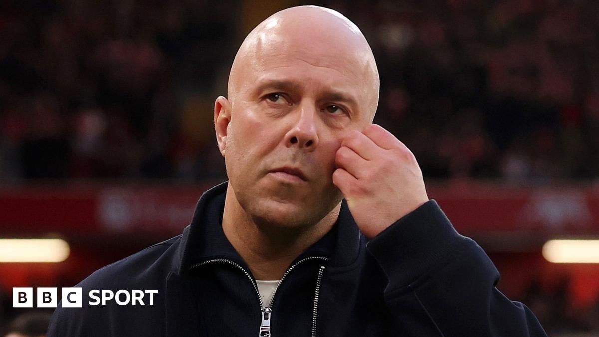 مدرب ليفربول آرنه سلوت يصف الموسم الحالي بالأصعب في مسيرته ويقر بتراجع المعايير