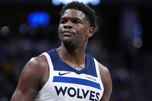 عودة مينيسوتا المذهلة وتألق ميتشل: أبرز أحداث ليلة الـ NBA