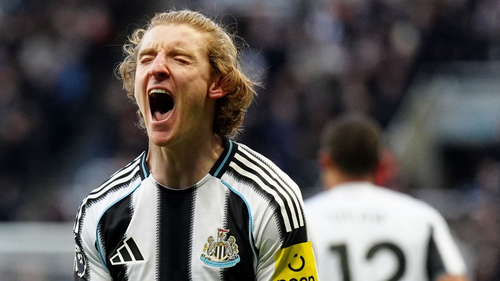 أخبار انتقال أنتوني غوردون: الكشف عن مدة عقد مهاجم نيوكاسل وسط تكهنات أرسنال